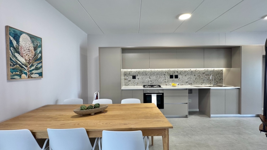 2 Bedroom Property for Sale in Whispering Pines Western Cape